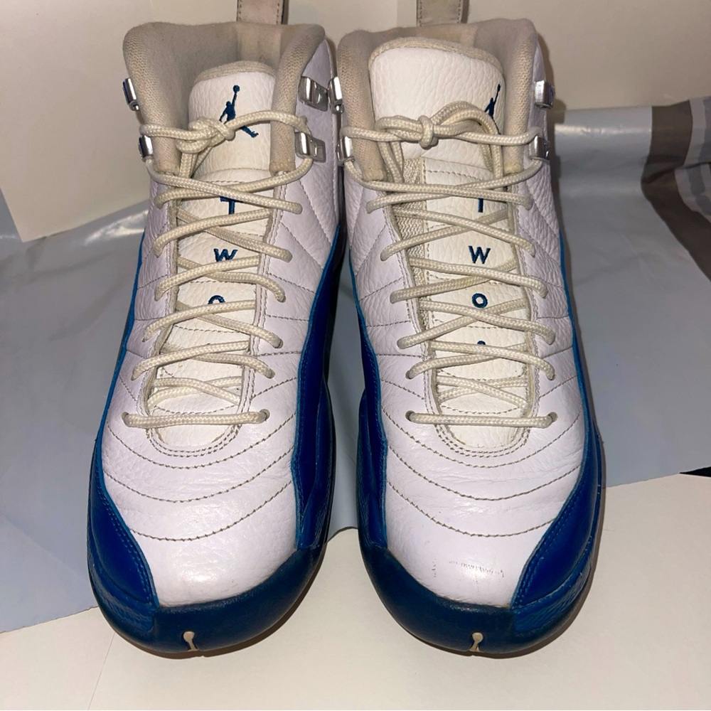 Nike Air Jordan XII 12 Retro (GS) White French Blue 153265141 SZ 7Y 8.5 women’s